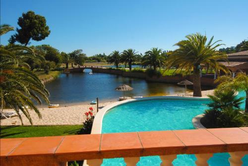 Hostal Herdade Lago Real