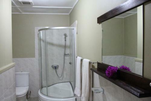 Stephna Residence