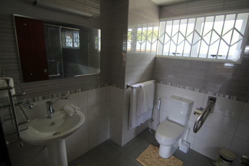 Surfers Beach Self Catering Chalets