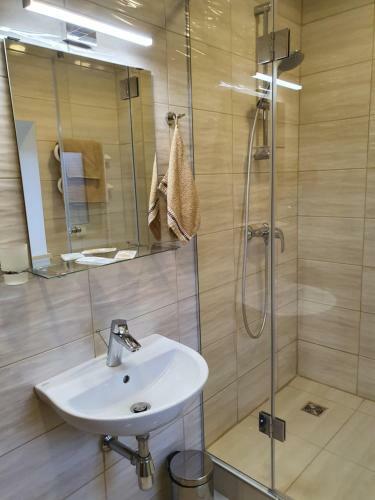 Hostal ?olena Hotel