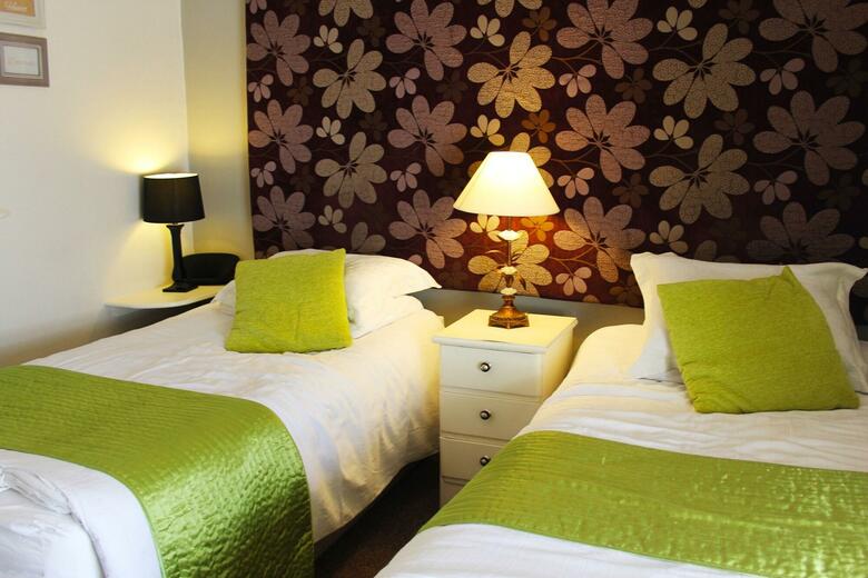 Hostal Robin Hill House