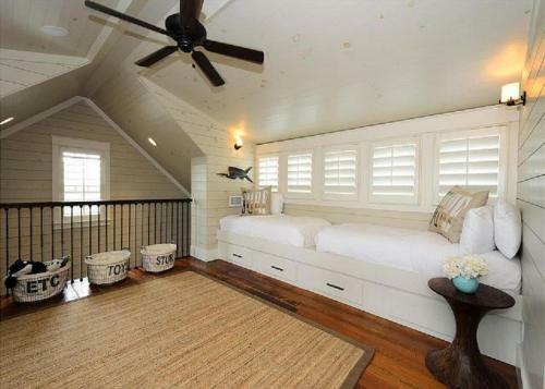 Watercolor By Dune Vacation Rentals - Park District