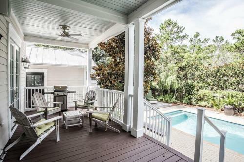 Watercolor By Dune Vacation Rentals - Park District