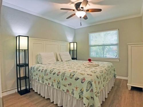 Siesta Heron Suites & Villas