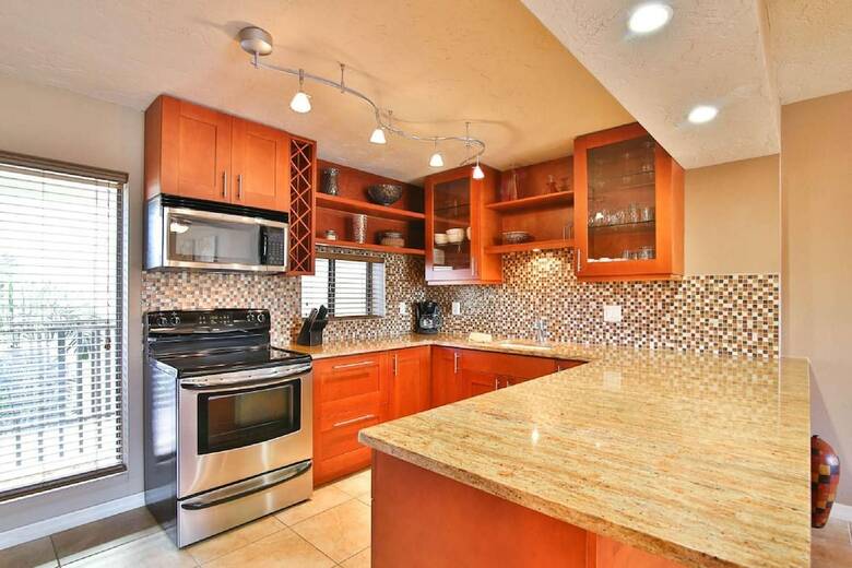 Bay Oaks, 3rd Floor