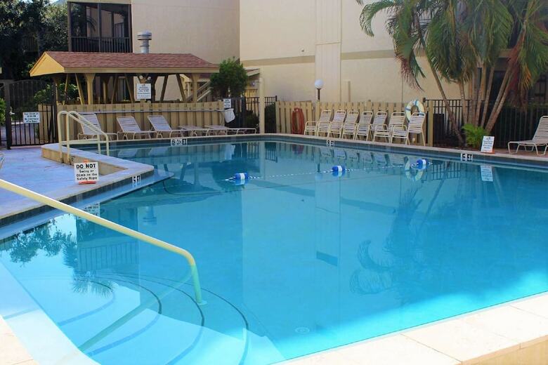 Bay Oaks, 3rd Floor