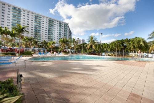Apartamento Collins Condo #211333