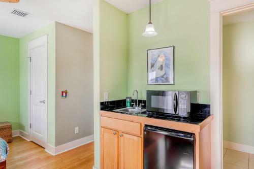 Beachy Blue - Family Beach Retreat