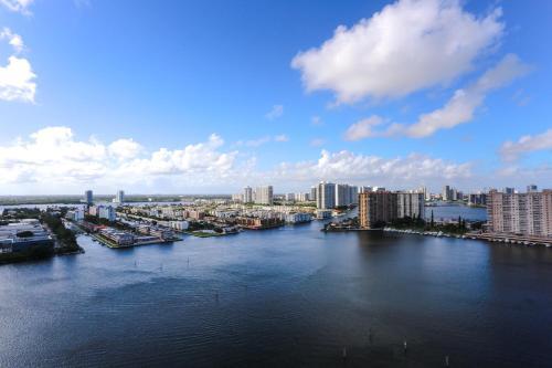 Apartamentos Sunny Isles Vacations