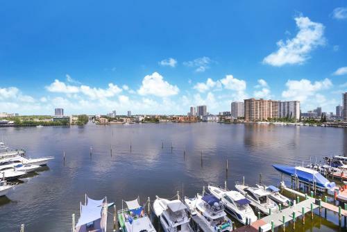 Aparthotel 1, 2 And 3 Bedroom Miami Ocean Apartments