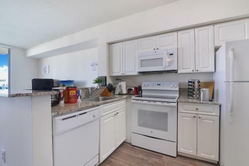 Aparthotel 1, 2 And 3 Bedroom Miami Ocean Apartments