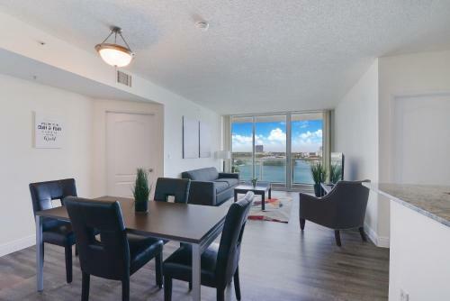 Aparthotel 1, 2 And 3 Bedroom Miami Ocean Apartments