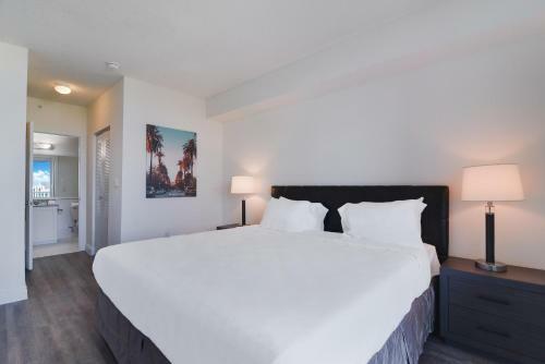 Aparthotel 1, 2 And 3 Bedroom Miami Ocean Apartments