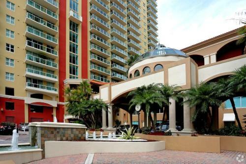 Aparthotel 1, 2 And 3 Bedroom Miami Ocean Apartments