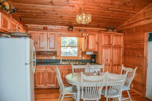 Bumpa Bear Hideaway