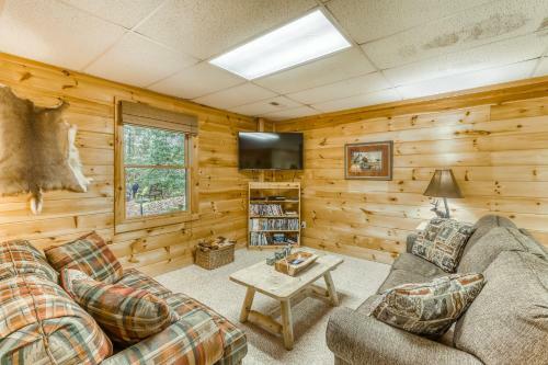 Bumpa Bear Hideaway