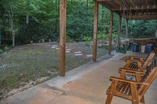 Bumpa Bear Hideaway