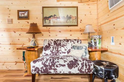 "tiny House" Bed N' Breakfast
