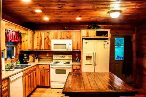 Rivers Edge Cabin