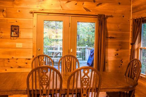Rivers Edge Cabin