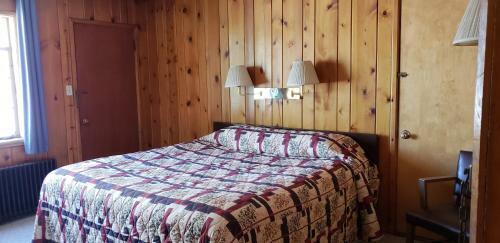 Caribou Lodge And Motel