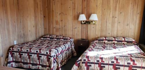 Caribou Lodge And Motel