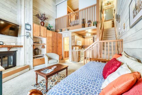 Elkhorn Studio Condo - The Clocktower