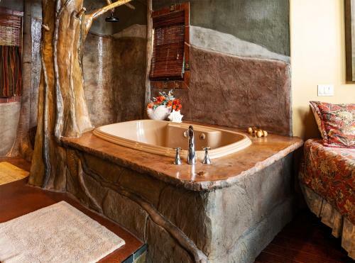 Bed & Breakfast Talus Rock Retreat