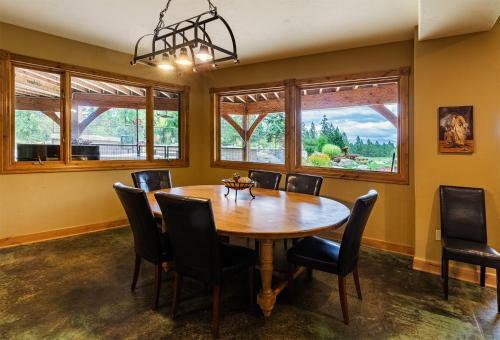 Bed & Breakfast Talus Rock Retreat