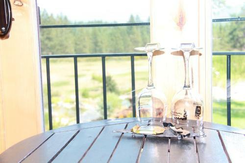 Bed & Breakfast Talus Rock Retreat