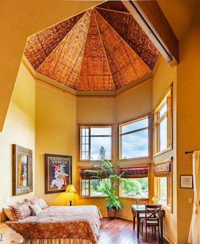 Bed & Breakfast Talus Rock Retreat