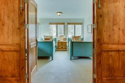 Comfort At The Cottonwoods