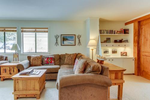 Comfort At The Cottonwoods