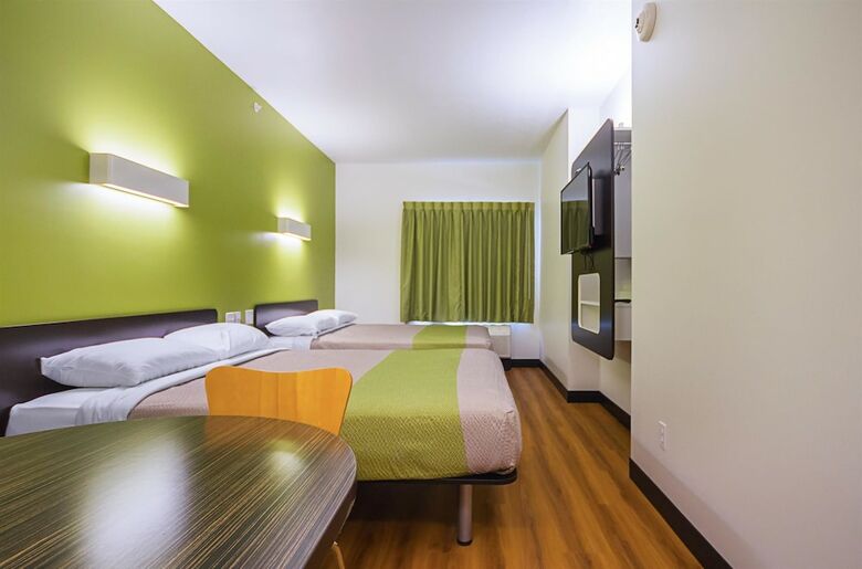 Hotel Motel 6 South Bend - Mishawaka