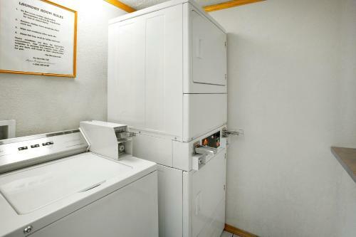 Motel America's Best Value Inn-merrillville