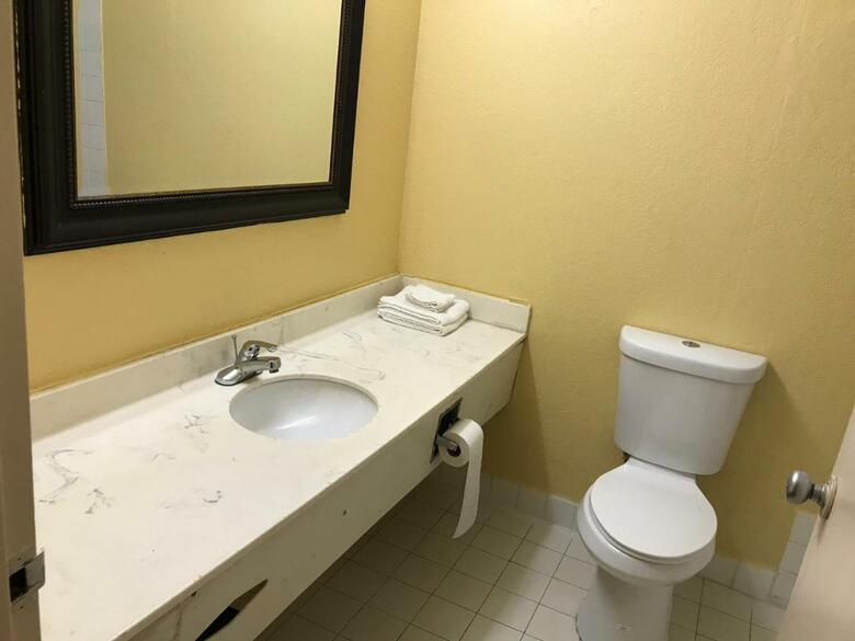 Hotel Economy Inn