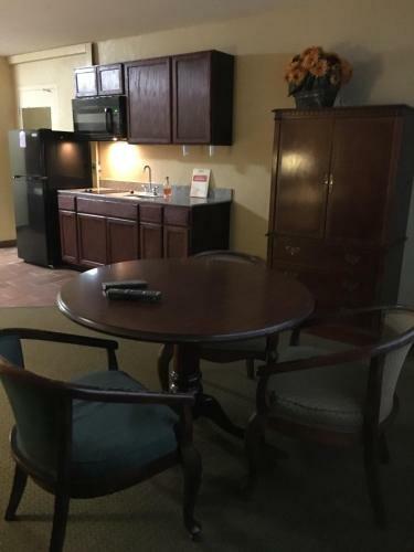 Suburban Extended Stay Hotel Fort Wayne