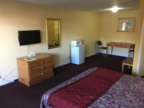 Motel Midway Inn & Suites