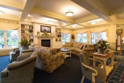 Hotel Essenhaus Inn & Conf. Center