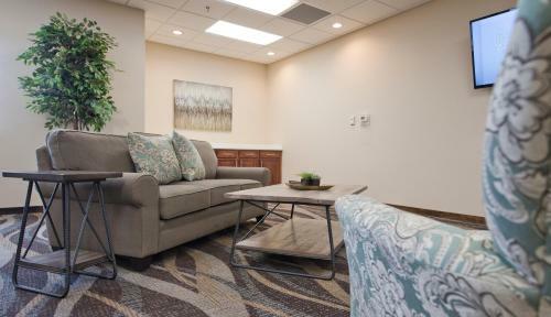 Hotel Cobblestone Inn & Suites - Boone