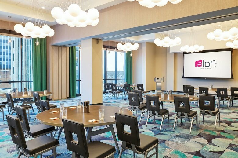 Hotel Aloft South Bend