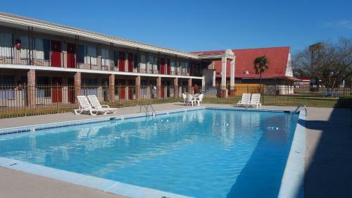 Posada Baton Rouge West Inn