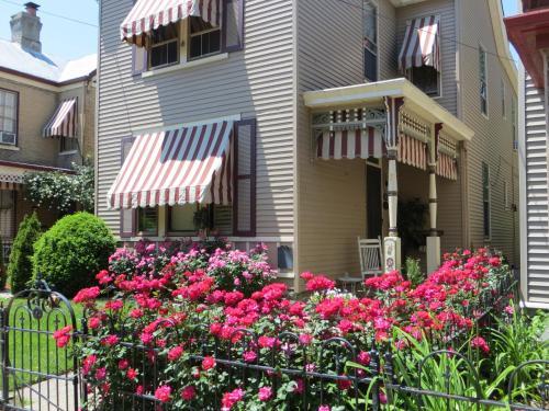 Weller Haus Bed, Breakfast & Event Center