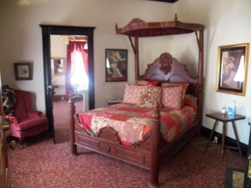 Posada Grand Victorian Inn