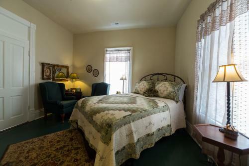 Posada Grand Victorian Inn