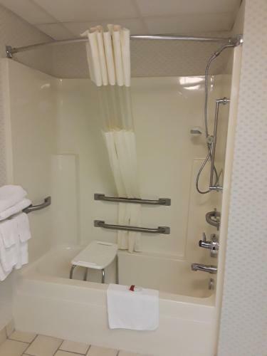 Motel Baymont By Wyndham London Ky