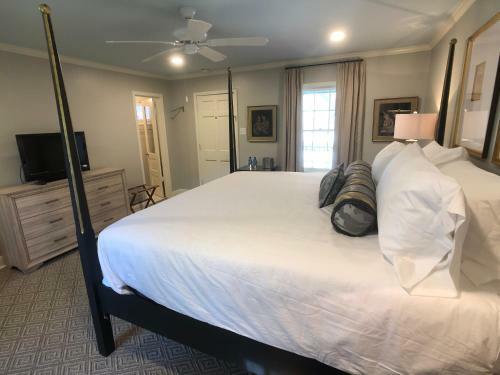 Bed & Breakfast St. Francisville Inn