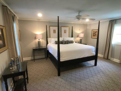 Bed & Breakfast St. Francisville Inn