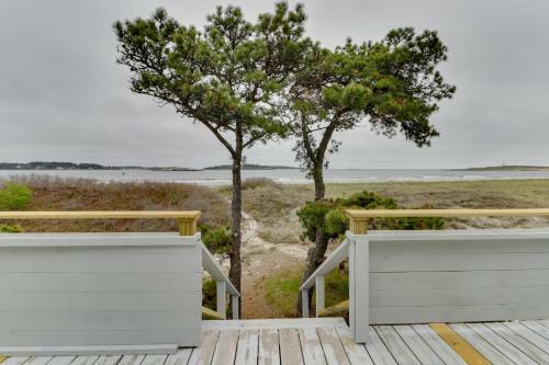 Popham Oceanfront Cottage