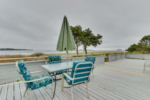 Popham Oceanfront Cottage